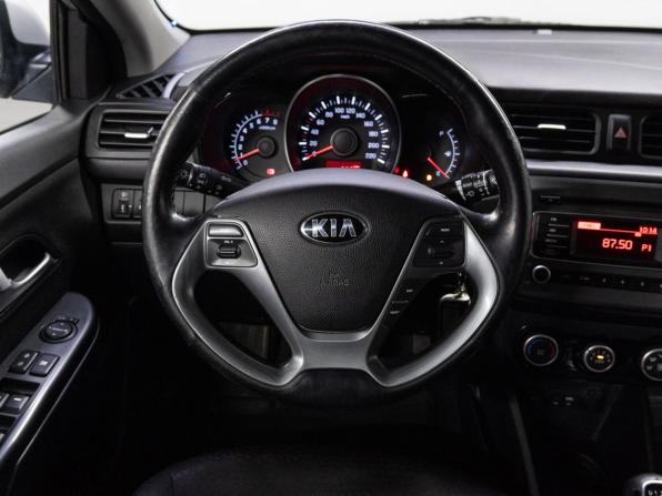 Kia Rio III Рестайлинг с пробегом 2015 года, цена 880 000 рублей, 204549 км, седан, Автокод Объявления