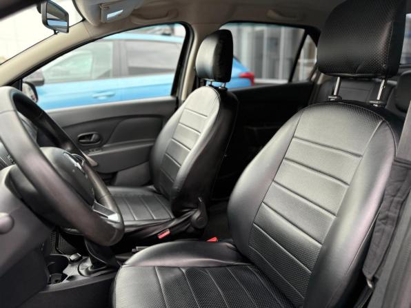 Renault Logan II Рестайлинг с пробегом 2019 года, цена 1 055 000 рублей, 106945 км, седан, Автокод Объявления