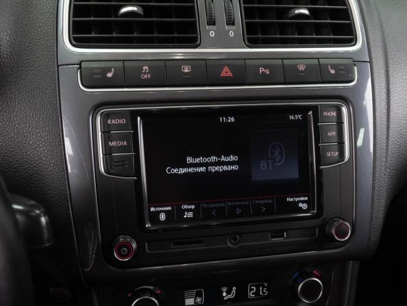 Volkswagen Polo V Рестайлинг с пробегом 2020 года, цена 1 349 000 рублей, 151881 км, седан, Автокод Объявления