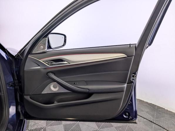 BMW 5 серии VII (G30/G31/G38) с пробегом 2019 года, цена 5 261 600 рублей, 136185 км, седан, Автокод Объявления