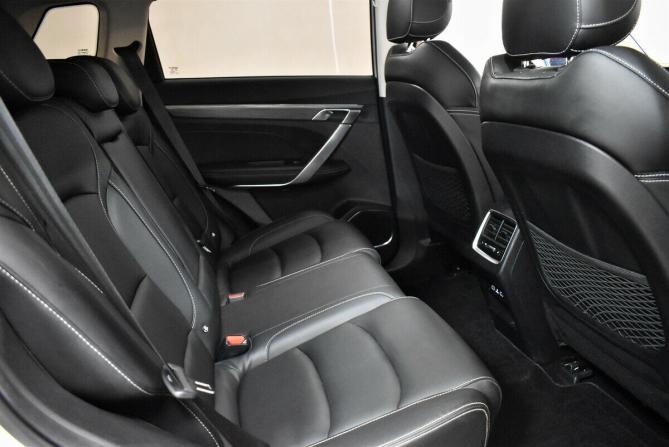 Geely Atlas Pro с пробегом 2022 года, цена 1 940 000 рублей, 53428 км, внедорожник, Автокод Объявления