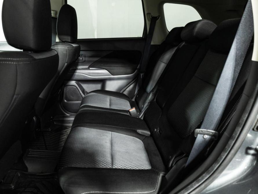Mitsubishi Outlander III Рестайлинг 2 Санкт-Петербург  - изображение 11