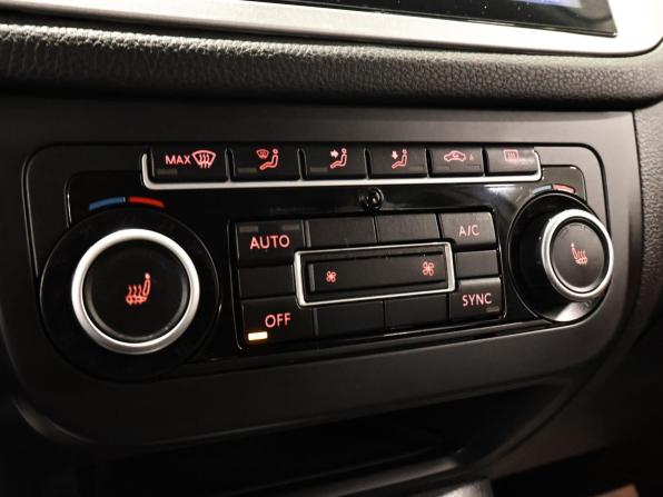 Volkswagen Tiguan I Рестайлинг с пробегом 2013 года, цена 1 350 000 рублей, 130503 км, внедорожник, Автокод Объявления