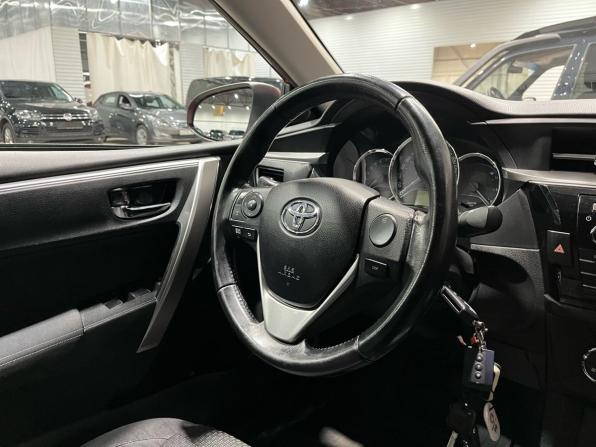 Toyota Corolla XI (E160 E170 E180) с пробегом 2013 года, цена 1 294 000 рублей, 133594 км, седан, Автокод Объявления