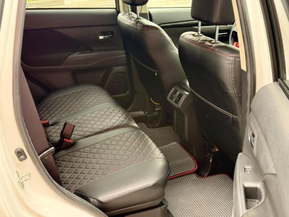 Mitsubishi Outlander III Рестайлинг 3 с пробегом 2019 года, цена 1 787 000 рублей, 208413 км, внедорожник, Автокод Объявления