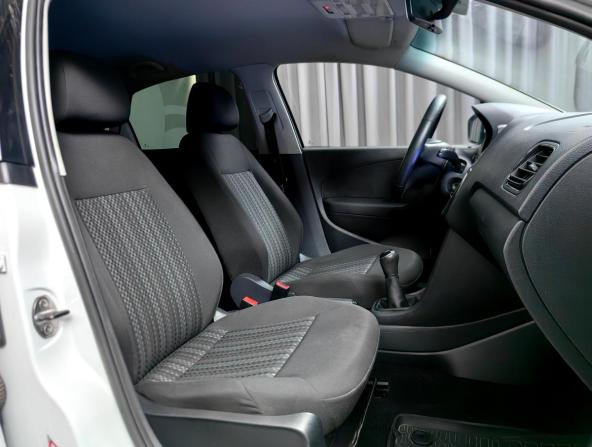 Volkswagen Polo V Рестайлинг с пробегом 2019 года, цена 875 000 рублей, 160052 км, седан, Автокод Объявления