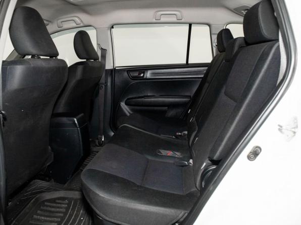 Toyota Corolla XI (E160 E170 E180) Рестайлинг 1 с пробегом 2016 года, цена 1 099 500 рублей, 170000 км, универсал, Автокод Объявления