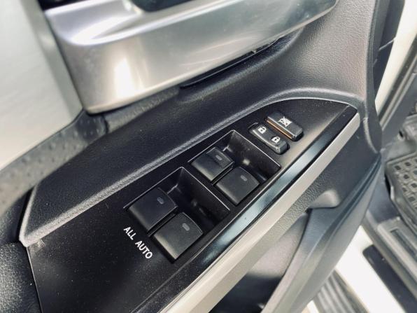 Toyota Land Cruiser 200 Series Рестайлинг 2 с пробегом 2020 года, цена 7 450 000 рублей, 153717 км, внедорожник, Автокод Объявления