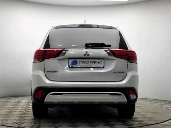 Mitsubishi Outlander III Рестайлинг 3 с пробегом 2019 года, цена 1 952 000 рублей, 150651 км, внедорожник, Автокод Объявления
