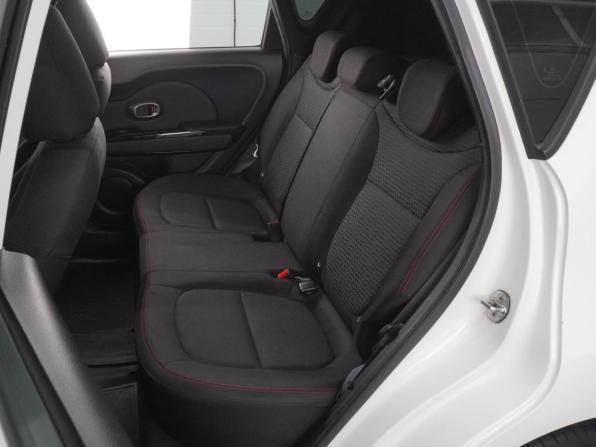 Kia Soul II Рестайлинг с пробегом 2018 года, цена 1 699 000 рублей, 140060 км, хэтчбек, Автокод Объявления