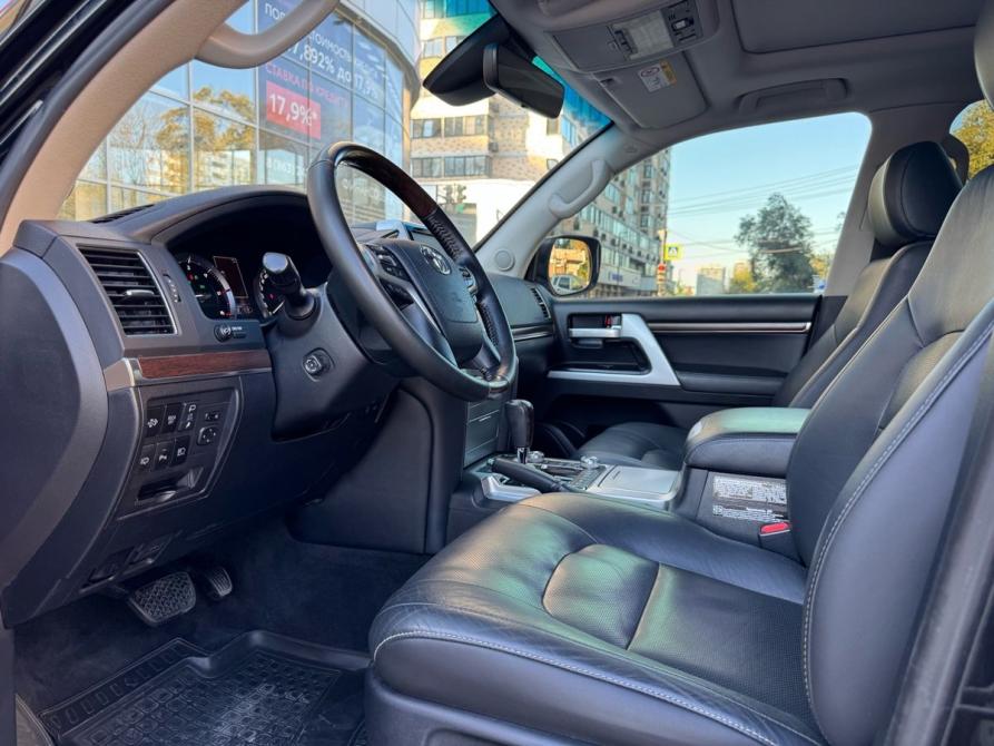 Toyota Land Cruiser 200 Series Рестайлинг 2 Ростов-на-Дону  - изображение 9