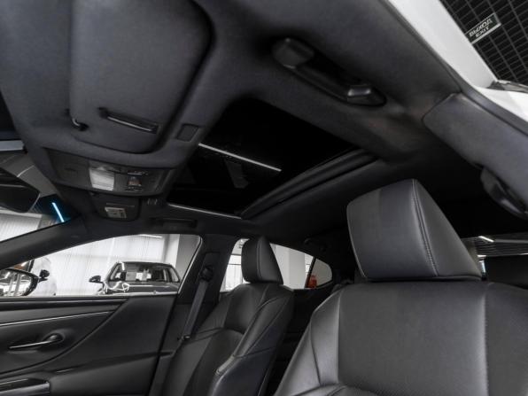 Lexus ES VII с пробегом 2020 года, цена 3 590 000 рублей, 174846 км, седан, Автокод Объявления