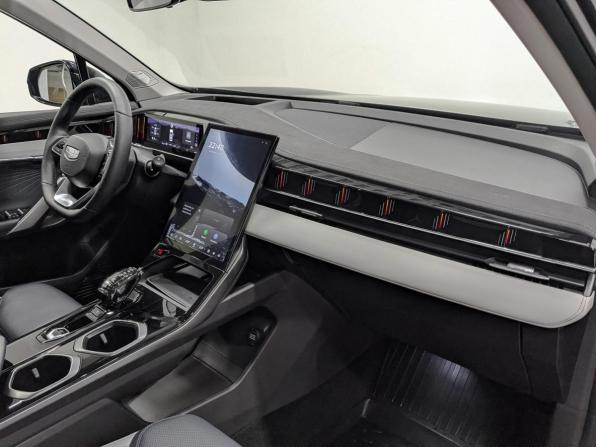 Geely Atlas II с пробегом 2024 года, цена 3 705 000 рублей, 1750 км, внедорожник, Автокод Объявления
