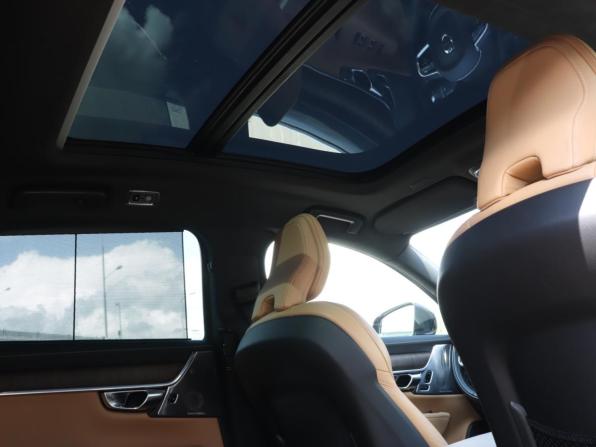Volvo S90 II Рестайлинг с пробегом 2021 года, цена 3 980 000 рублей, 74179 км, седан, Автокод Объявления