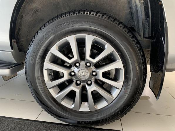 Toyota Land Cruiser Prado 150 Series Рестайлинг 3 с пробегом 2020 года, цена 5 990 000 рублей, 234651 км, внедорожник, Автокод Объявления