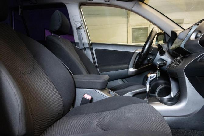 Toyota RAV4 III (XA30) с пробегом 2007 года, цена 1 059 000 рублей, 273000 км, внедорожник, Автокод Объявления
