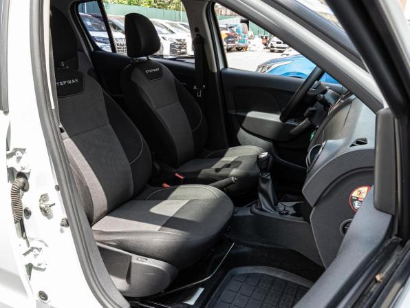 Renault Sandero II Рестайлинг с пробегом 2020 года, цена 1 260 000 рублей, 67210 км, хэтчбек, Автокод Объявления