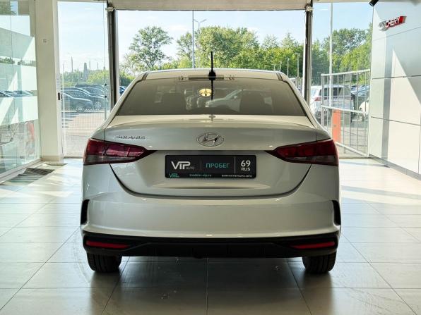 Hyundai Solaris II с пробегом 2020 года, цена 1 567 000 рублей, 41003 км, седан, Автокод Объявления