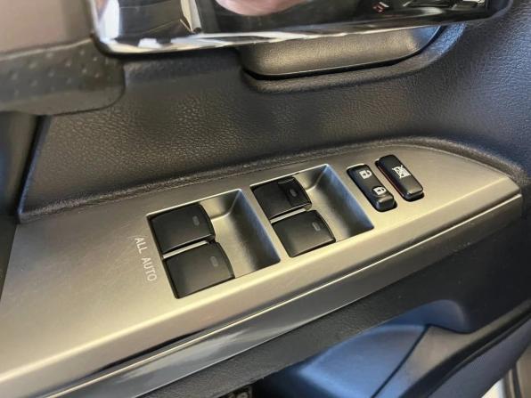 Toyota Land Cruiser 200 Series Рестайлинг 1 с пробегом 2014 года, цена 3 350 000 рублей, 286000 км, внедорожник, Автокод Объявления