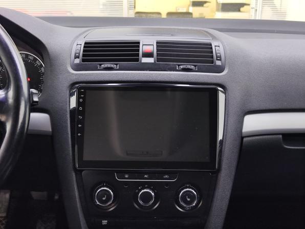Skoda Octavia II (A5) Рестайлинг с пробегом 2012 года, цена 900 000 рублей, 180000 км, лифтбек, Автокод Объявления
