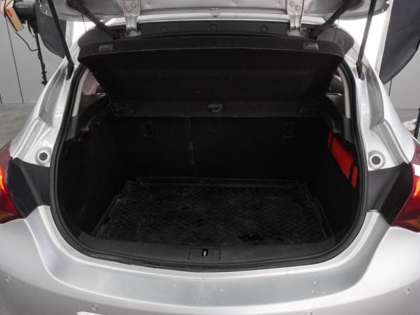 Opel Astra J с пробегом 2011 года, цена 589 000 рублей, 155215 км, хэтчбек, Автокод Объявления