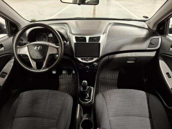Hyundai Solaris I Рестайлинг с пробегом 2015 года, цена 879 000 рублей, 75178 км, седан, Автокод Объявления