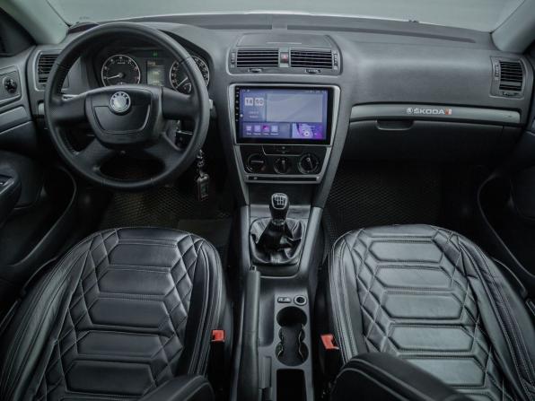 Skoda Octavia II (A5) Рестайлинг с пробегом 2013 года, цена 530 000 рублей, 531000 км, лифтбек, Автокод Объявления