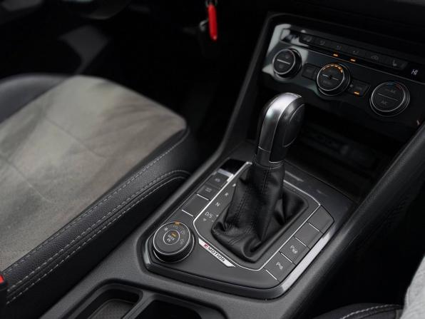 Volkswagen Tiguan II с пробегом 2018 года, цена 2 477 000 рублей, 135534 км, внедорожник, Автокод Объявления