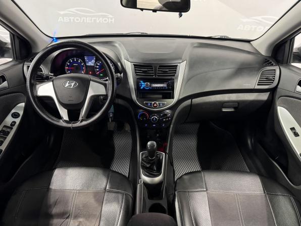Hyundai Solaris I с пробегом 2013 года, цена 780 000 рублей, 131000 км, седан, Автокод Объявления