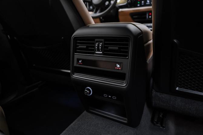 Новый Porsche Cayenne III Рестайлинг 2025 года, цена 17 700 000 рублей, внедорожник, Автокод Объявления