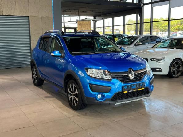 Renault Sandero II с пробегом 2016 года, цена 1 140 000 рублей, 115373 км, хэтчбек, Автокод Объявления