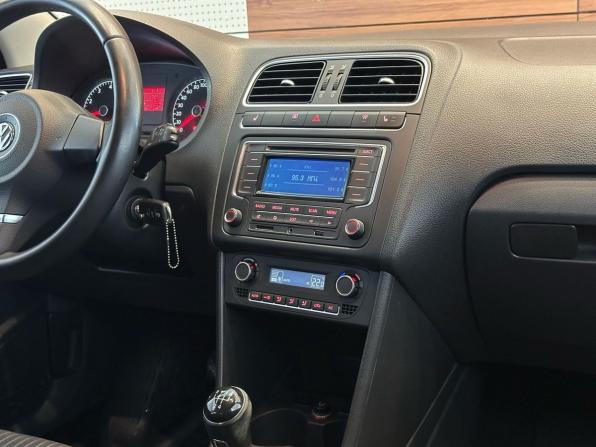 Volkswagen Polo V с пробегом 2013 года, цена 799 900 рублей, 259123 км, седан, Автокод Объявления