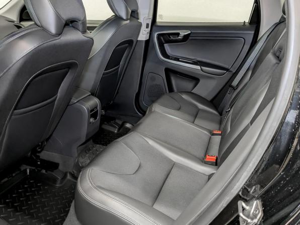 Volvo XC60 I Рестайлинг с пробегом 2017 года, цена 2 725 000 рублей, 91416 км, внедорожник, Автокод Объявления