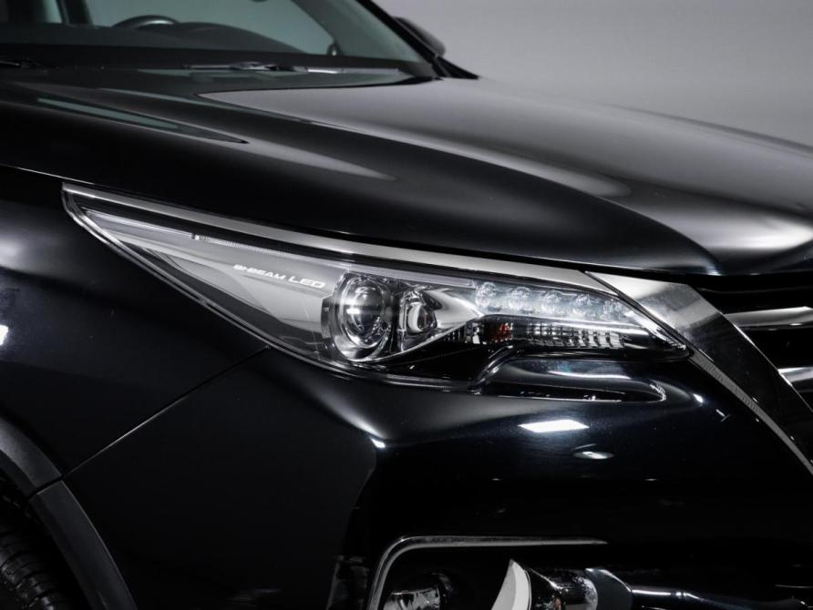 Toyota Fortuner II Москва  - изображение 16