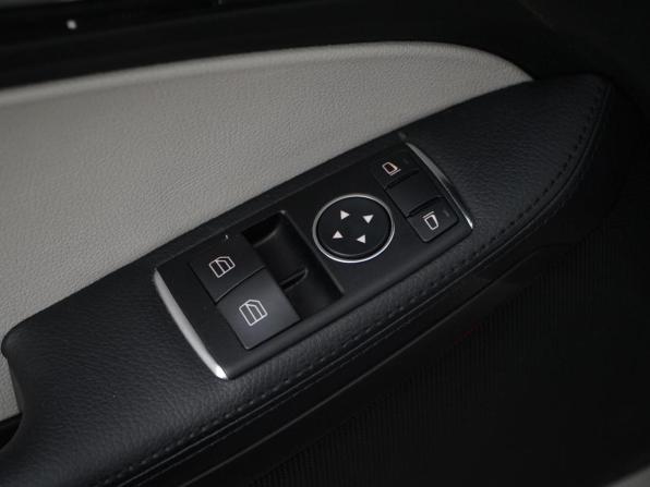 Mercedes-Benz SLK-Класс III (R172) с пробегом 2012 года, цена 2 149 977 рублей, 28745 км, родстер, Автокод Объявления