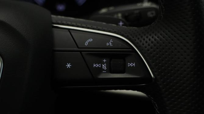 Audi Q8 I (4M) с пробегом 2022 года, цена 7 300 000 рублей, 98933 км, внедорожник, Автокод Объявления