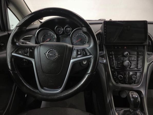 Opel Astra J с пробегом 2011 года, цена 590 000 рублей, 233364 км, хэтчбек, Автокод Объявления