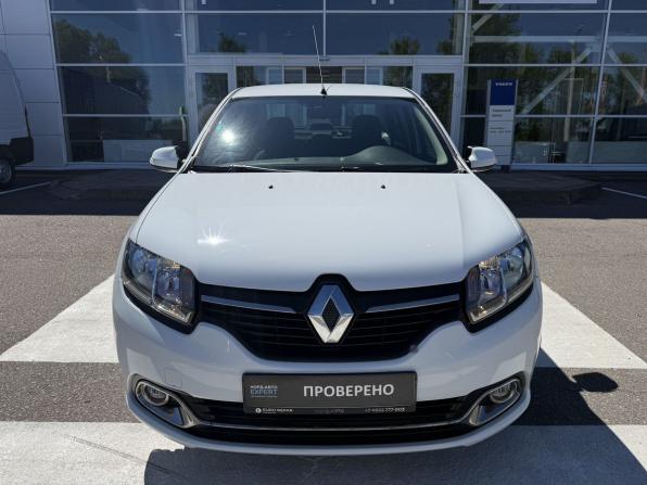 Renault Logan II с пробегом 2016 года, цена 920 000 рублей, 60200 км, седан, Автокод Объявления