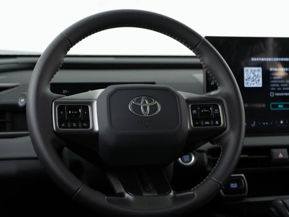 Toyota RAV4 VI (XA60) с пробегом 2026 года, цена 4 346 055 рублей, 20 км, внедорожник, Автокод Объявления