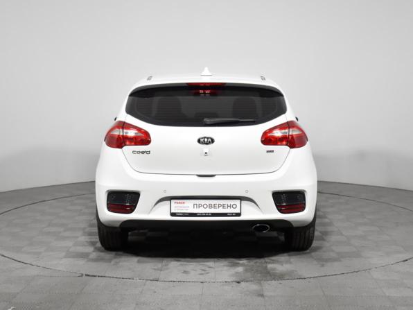 Kia Ceed II Рестайлинг с пробегом 2018 года, цена 1 350 000 рублей, 119360 км, хэтчбек, Автокод Объявления