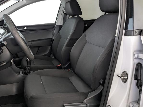 Skoda Rapid I Рестайлинг с пробегом 2019 года, цена 900 000 рублей, 171570 км, лифтбек, Автокод Объявления