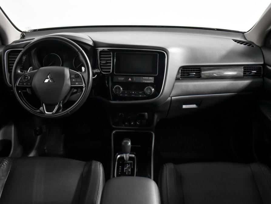 Mitsubishi Outlander III Рестайлинг 2 Санкт-Петербург  - изображение 15