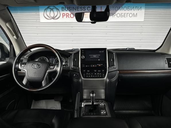 Toyota Land Cruiser 200 Series Рестайлинг 2 с пробегом 2017 года, цена 6 195 000 рублей, 165124 км, внедорожник, Автокод Объявления