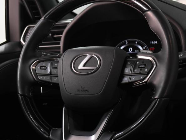 Lexus LX IV с пробегом 2022 года, цена 16 999 000 рублей, 3971 км, внедорожник, Автокод Объявления