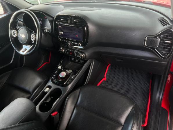 Kia Soul EV II с пробегом 2019 года, цена 1 899 000 рублей, 165600 км, хэтчбек, Автокод Объявления