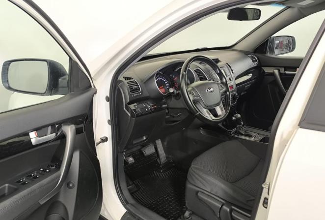 Kia Sorento II Рестайлинг с пробегом 2017 года, цена 2 125 000 рублей, 114117 км, внедорожник, Автокод Объявления