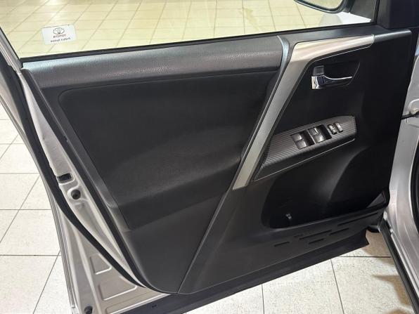 Toyota RAV4 IV (XA40) с пробегом 2014 года, цена 1 850 000 рублей, 113812 км, внедорожник, Автокод Объявления