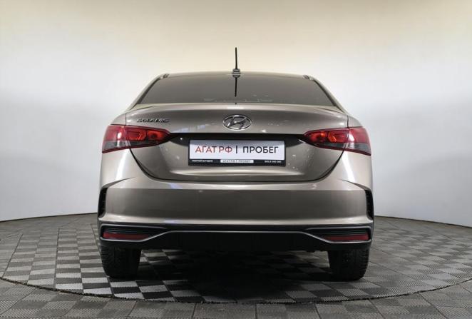Hyundai Solaris II Рестайлинг с пробегом 2021 года, цена 1 570 000 рублей, 20000 км, седан, Автокод Объявления