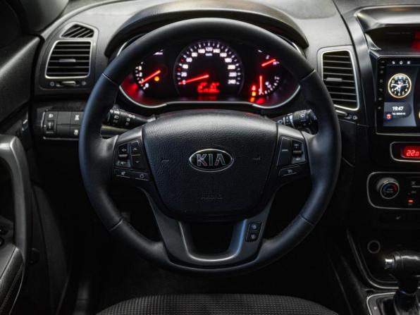 Kia Sorento II Рестайлинг с пробегом 2015 года, цена 1 860 000 рублей, 171141 км, внедорожник, Автокод Объявления