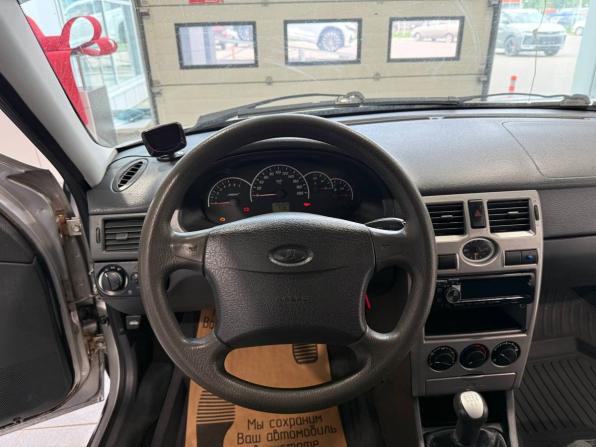 Lada (ВАЗ) Priora I с пробегом 2011 года, цена 220 000 рублей, 190249 км, хэтчбек, Автокод Объявления
